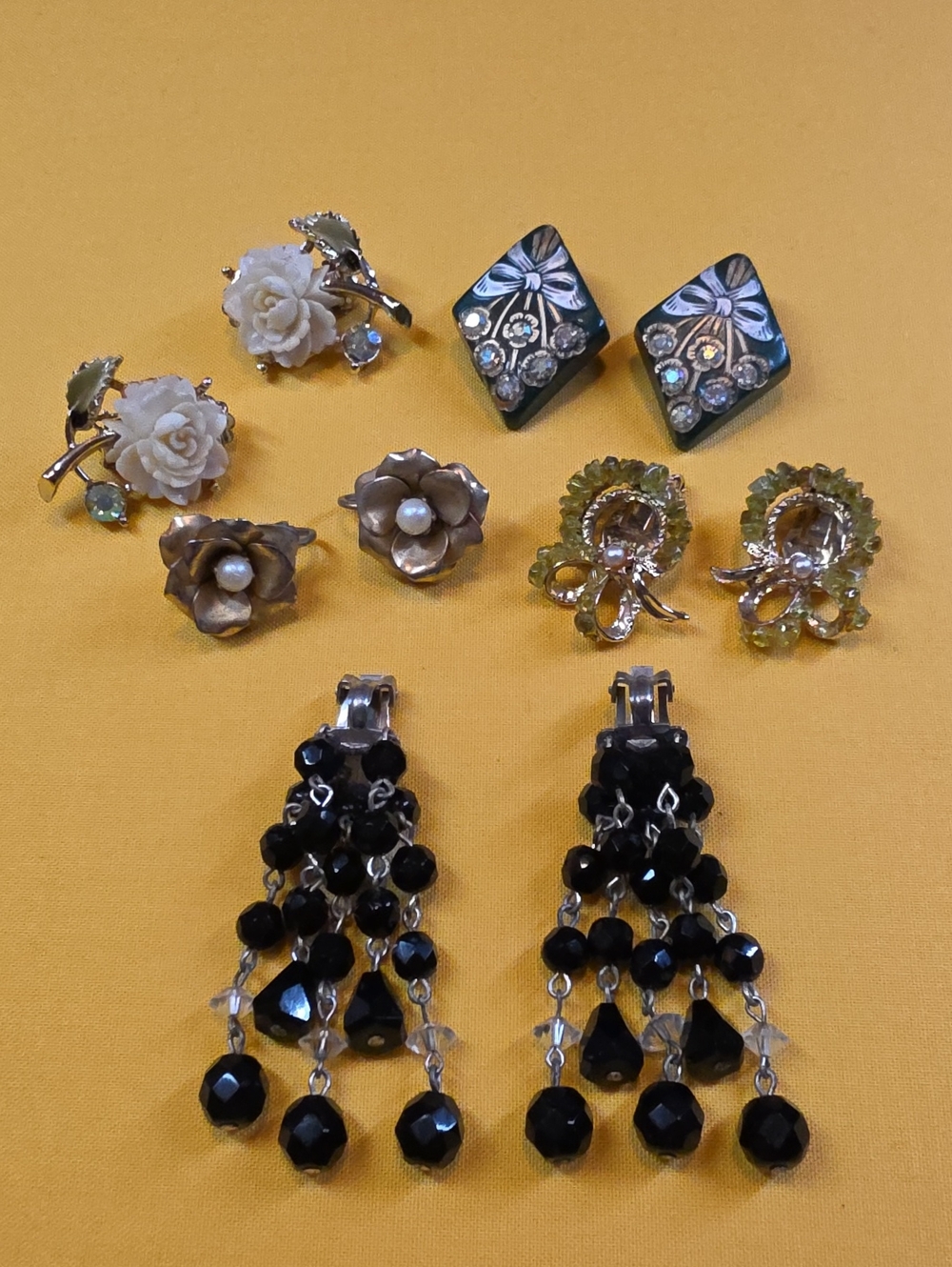 Stunning Vintage Mid-Century Costume Clip-On Earrings Lot - 5 Pairs ▪︎ LOVELY!!
